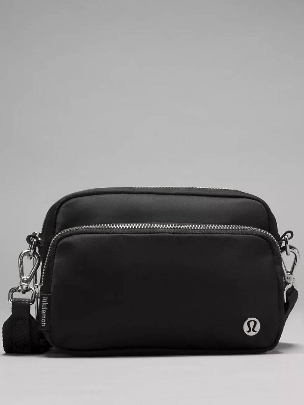 BNWT Lululemon Everywhere Crossbody Bag 2L Metal Hardware, Black